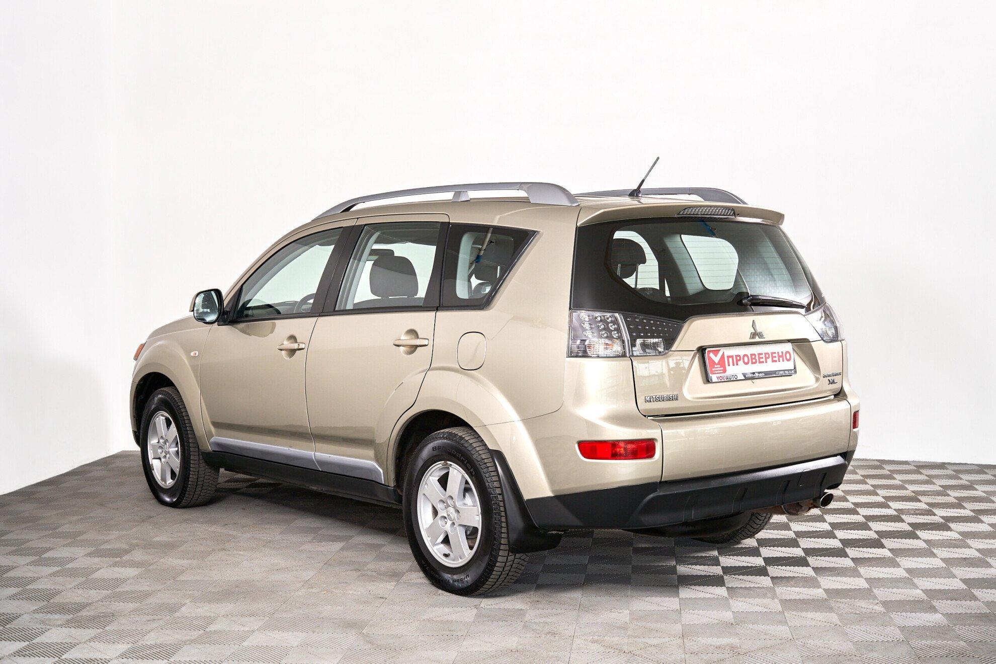 Mitsubishi Outlander 2008, бежевый