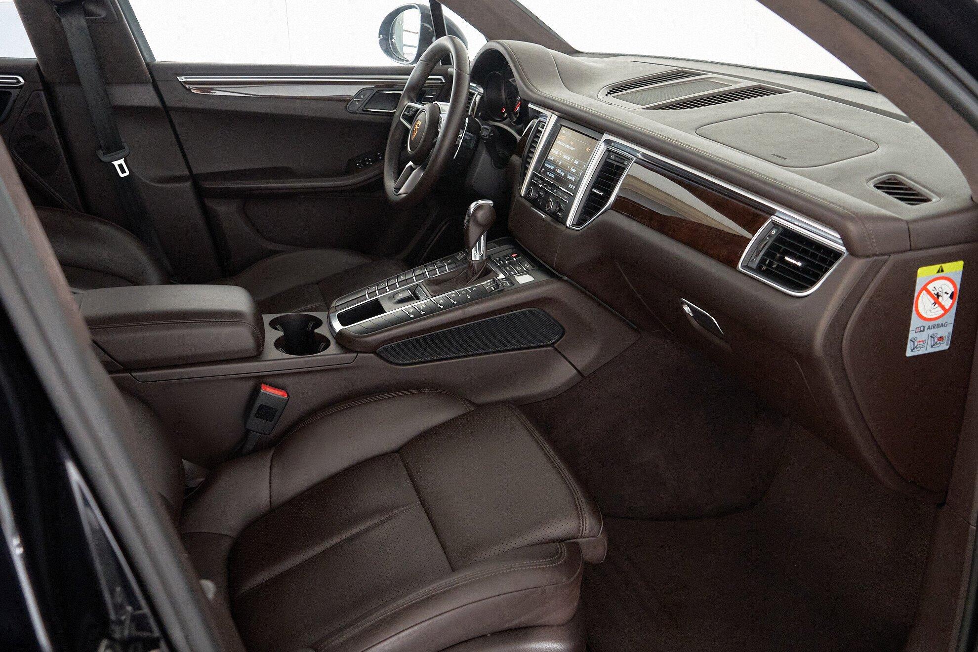 Porsche Macan 2014, черный