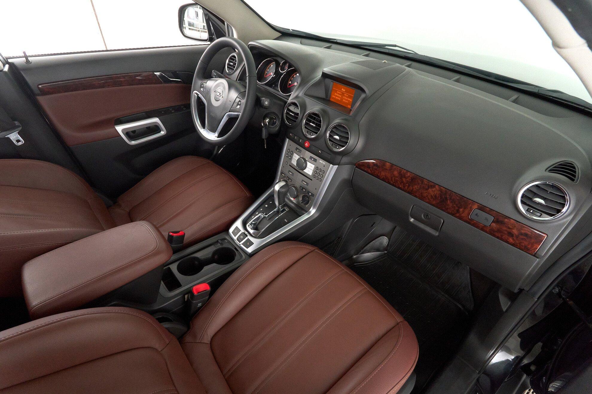 Opel Antara 2013, черный