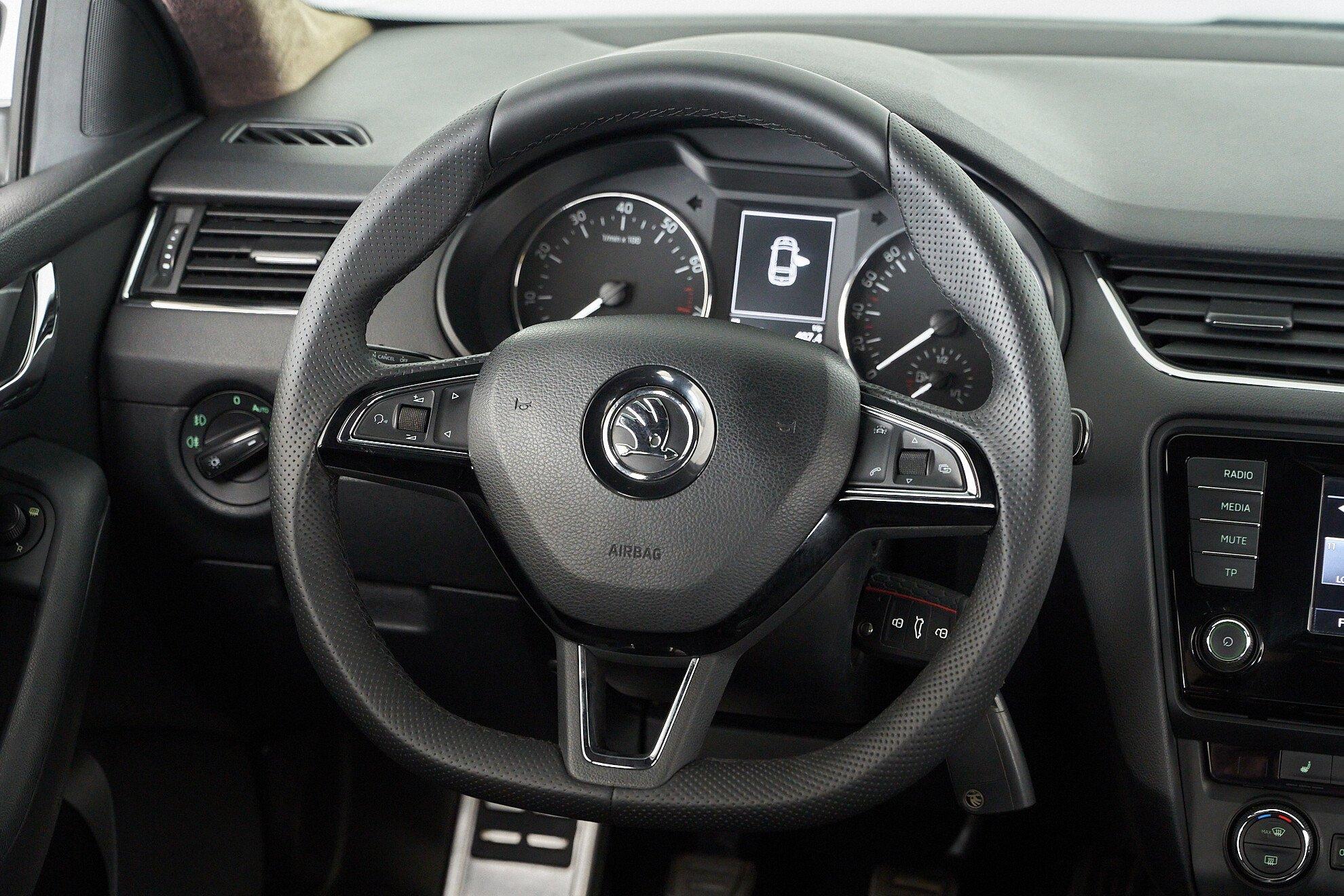 Skoda Octavia 2014, черный