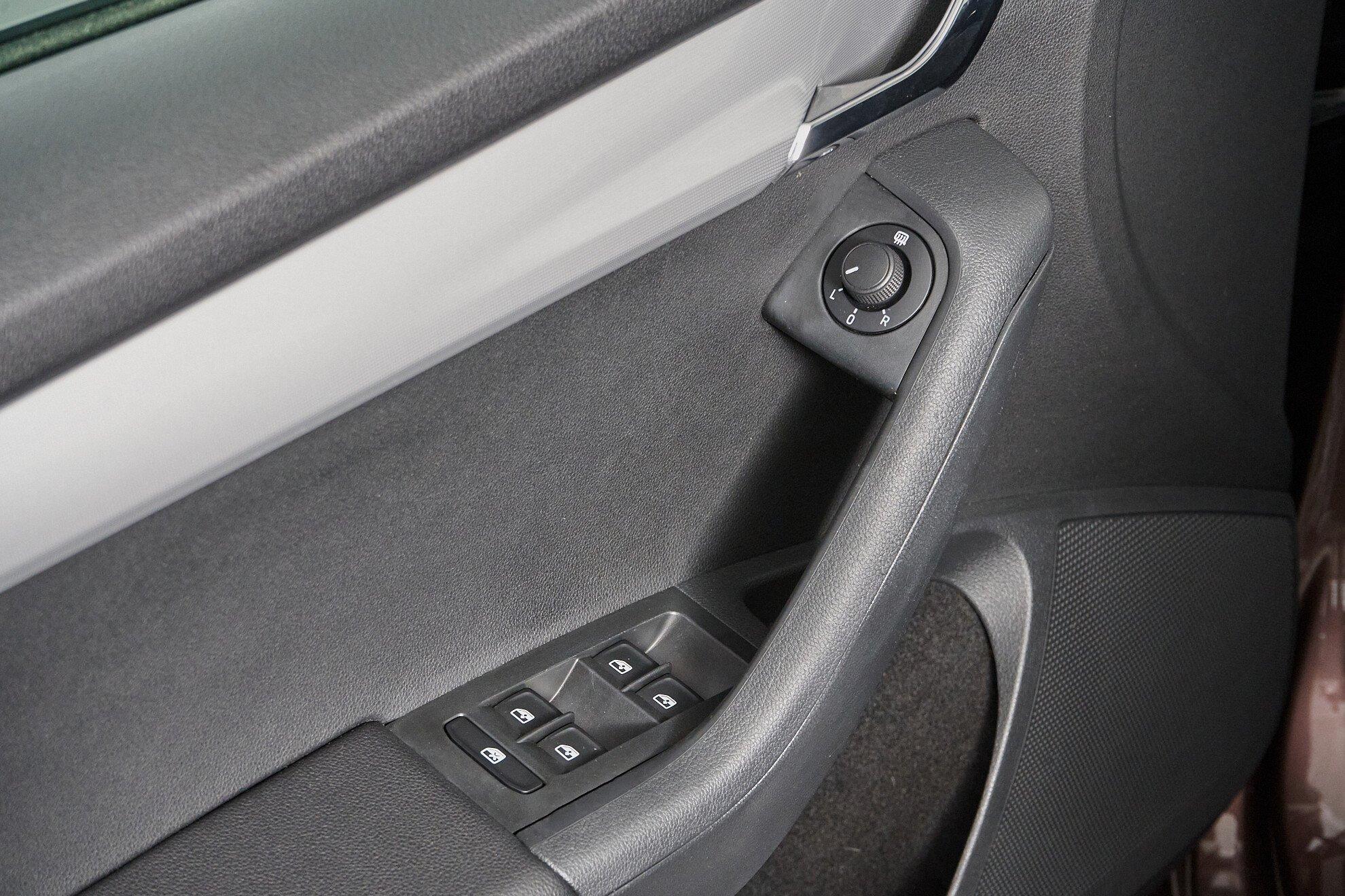 Skoda Octavia 2016, коричневый