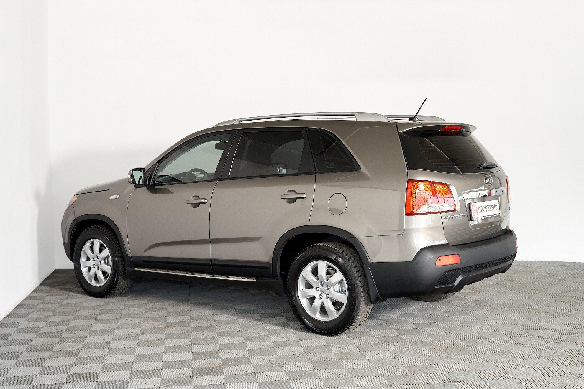 Kia Sorento 2010, серый