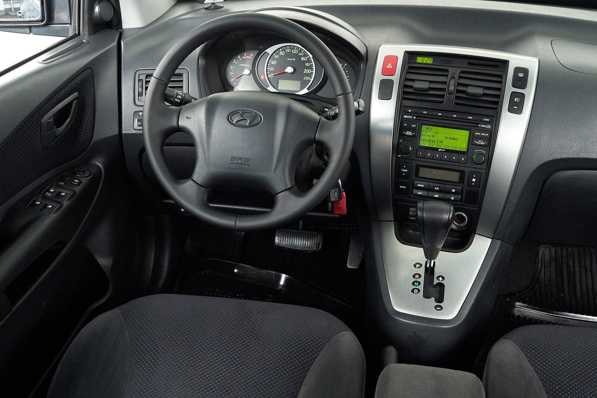 Hyundai Tucson 2008, зеленый