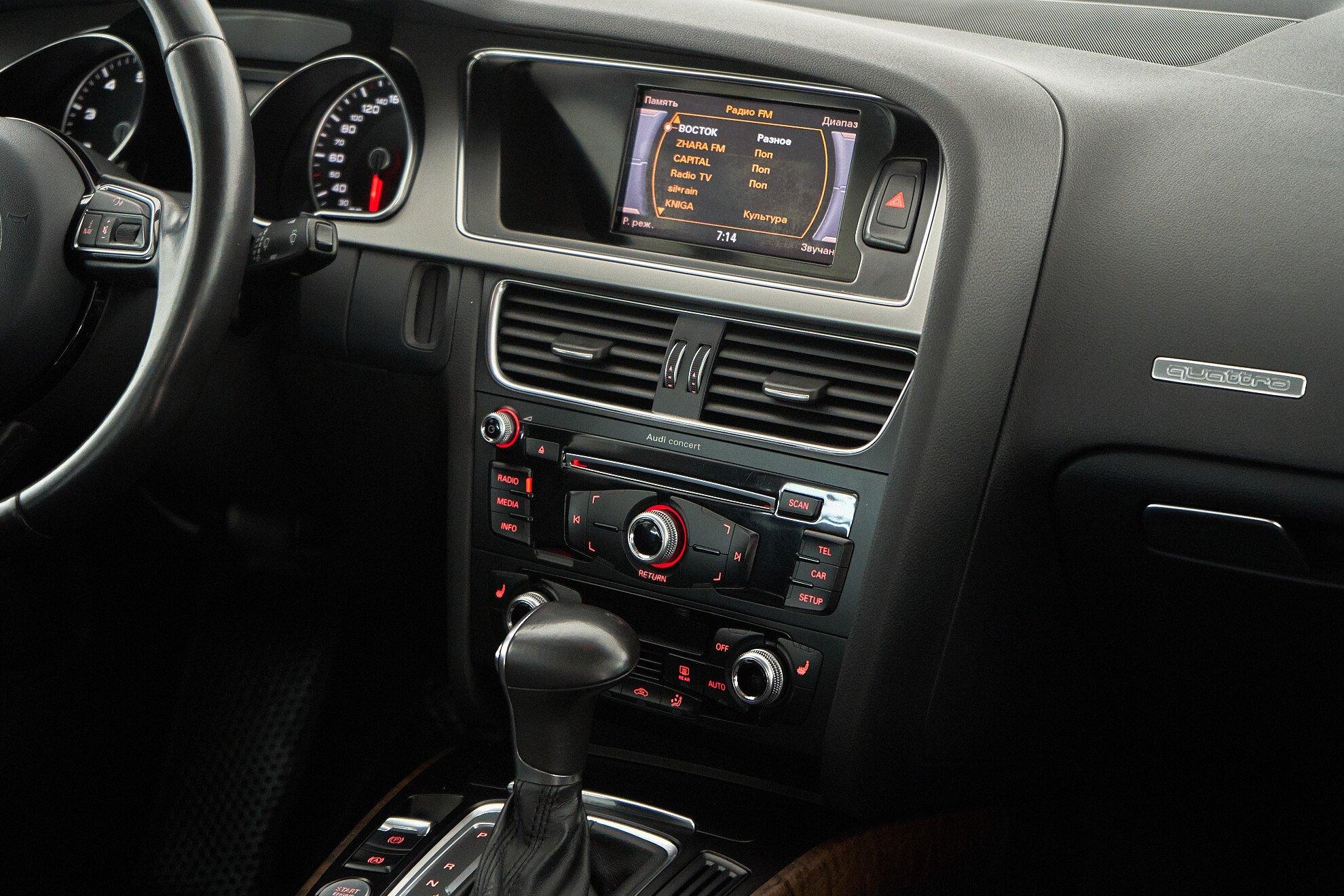 Audi A5 2013, черный