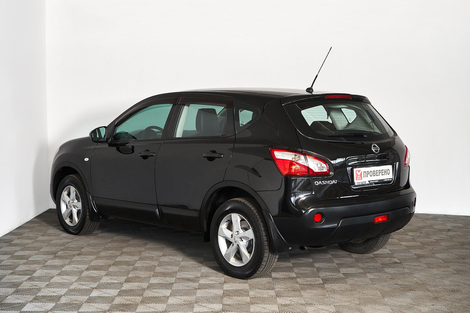 Nissan Qashqai 2011, черный