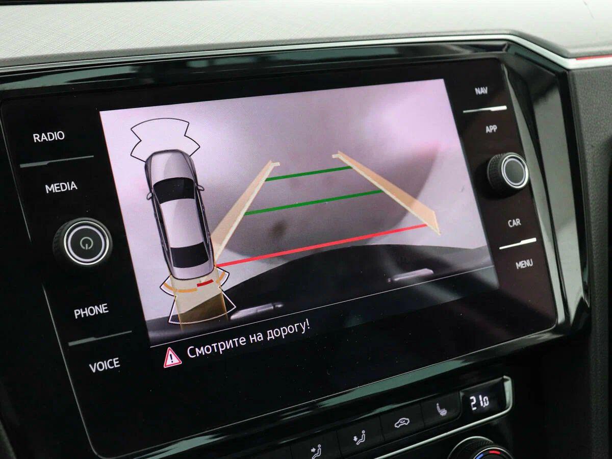 Volkswagen Passat 2020, черный