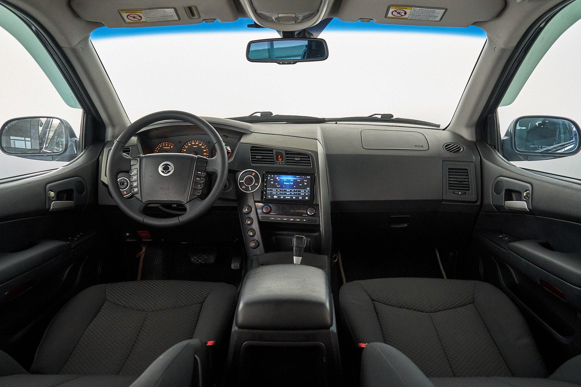 SsangYong Kyron 2010, серый