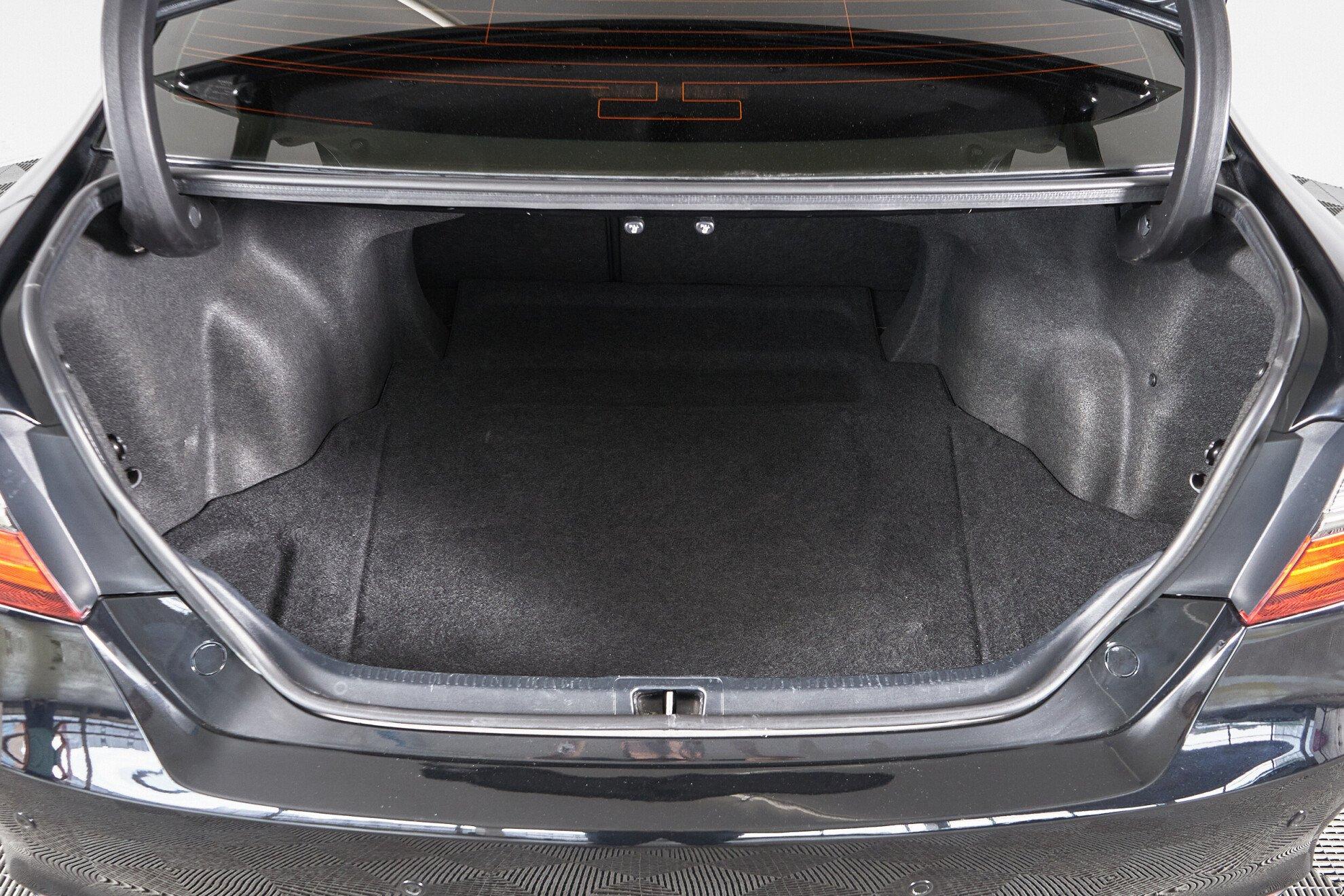 Toyota Camry 2017, черный