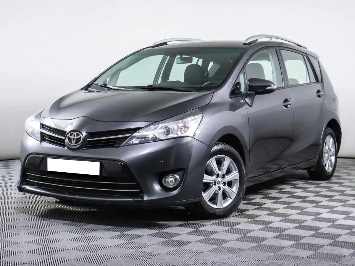 Toyota Verso 2013, серый