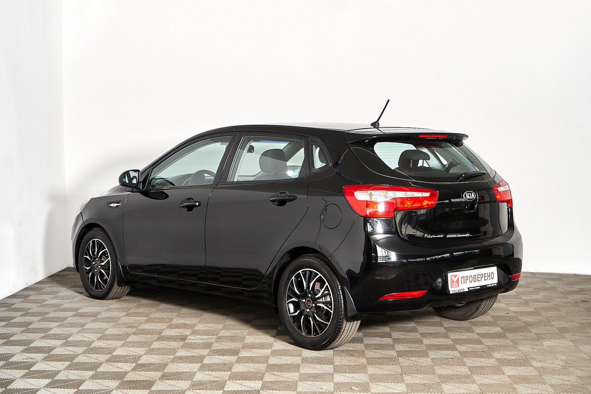 Kia Rio 2013, черный