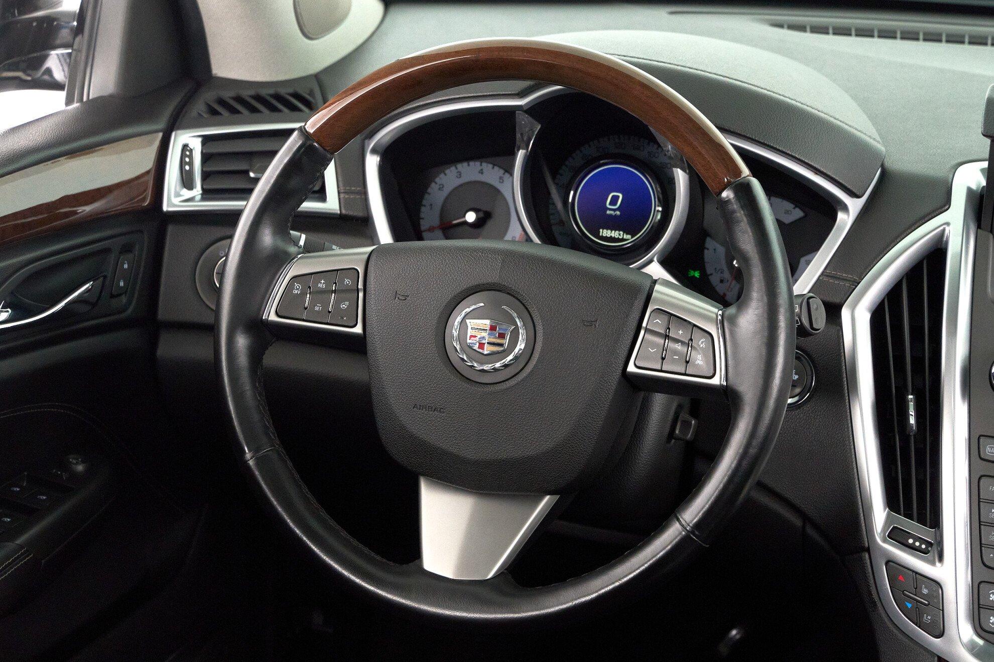 Cadillac SRX 2012, черный