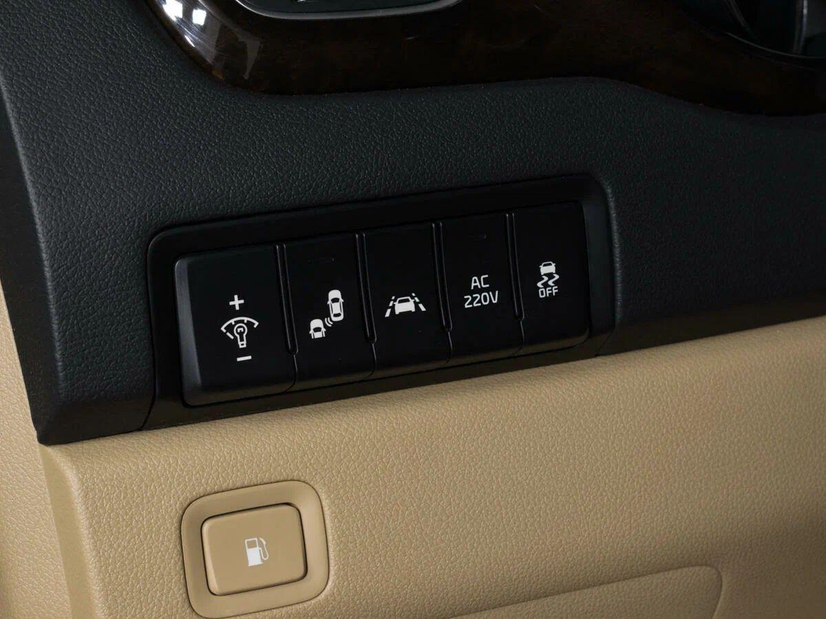 Kia Carnival 2017, черный