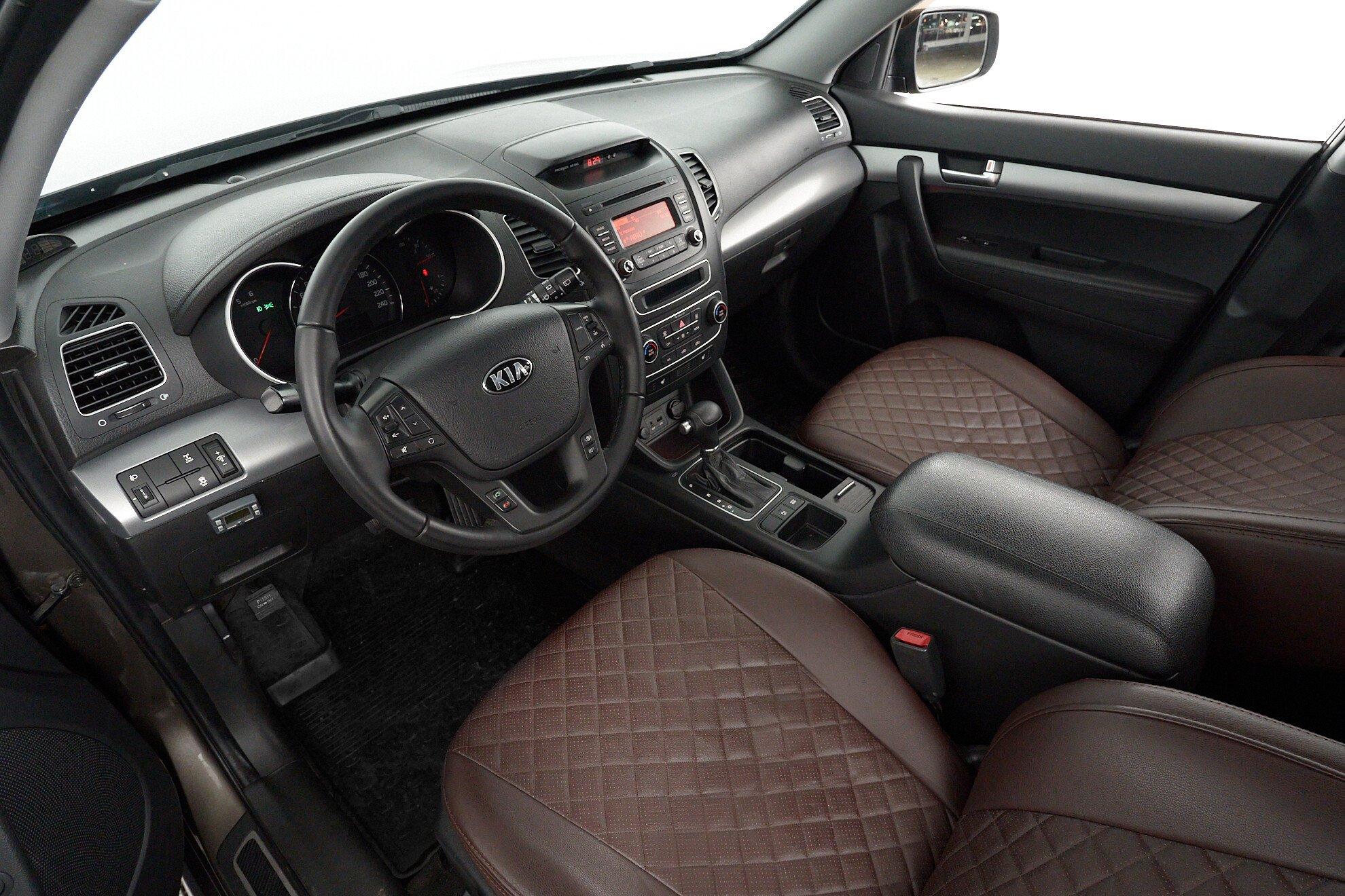 Kia Sorento 2014, бежевый