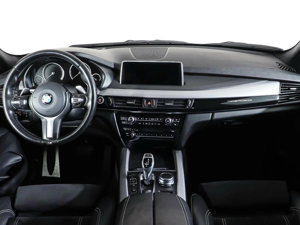 BMW X5 2018, белый