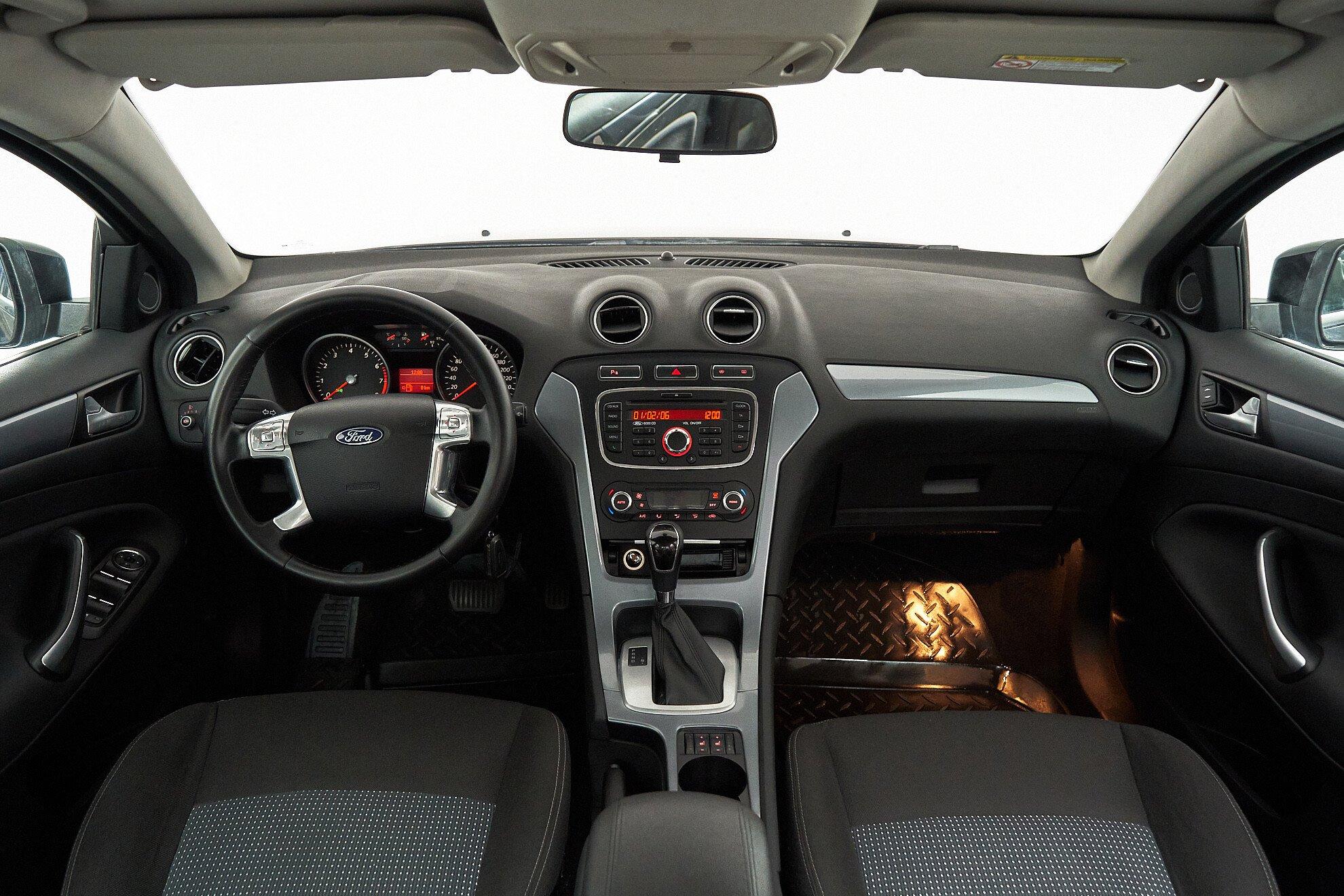 Ford Mondeo 2012, черный