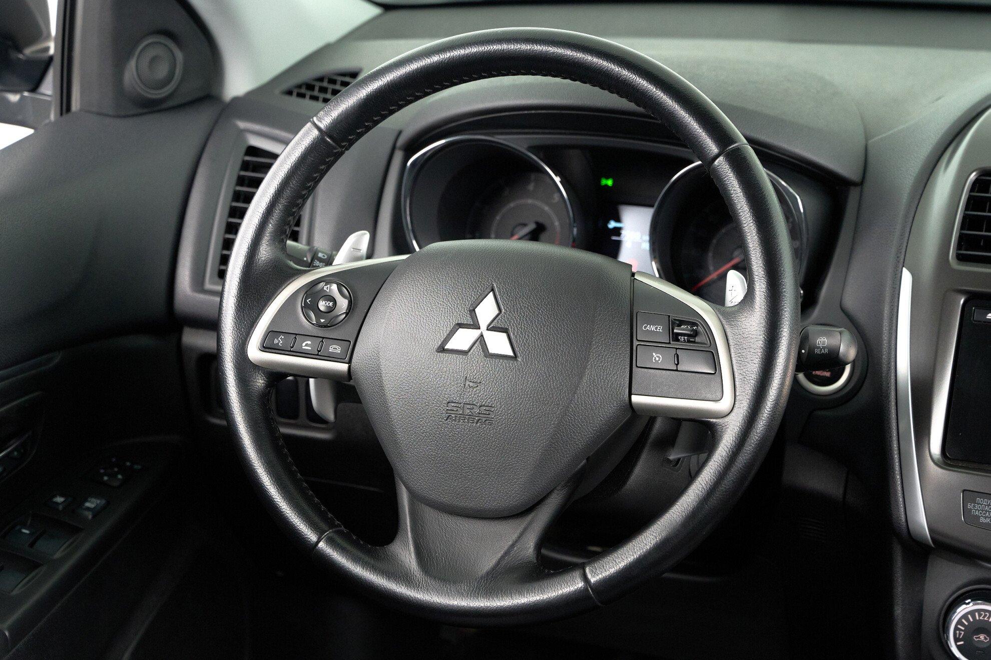 Mitsubishi ASX 2013, серый