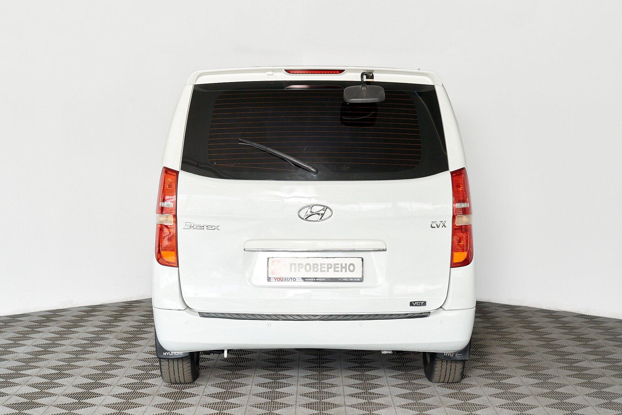Hyundai Grand Starex 2012, белый