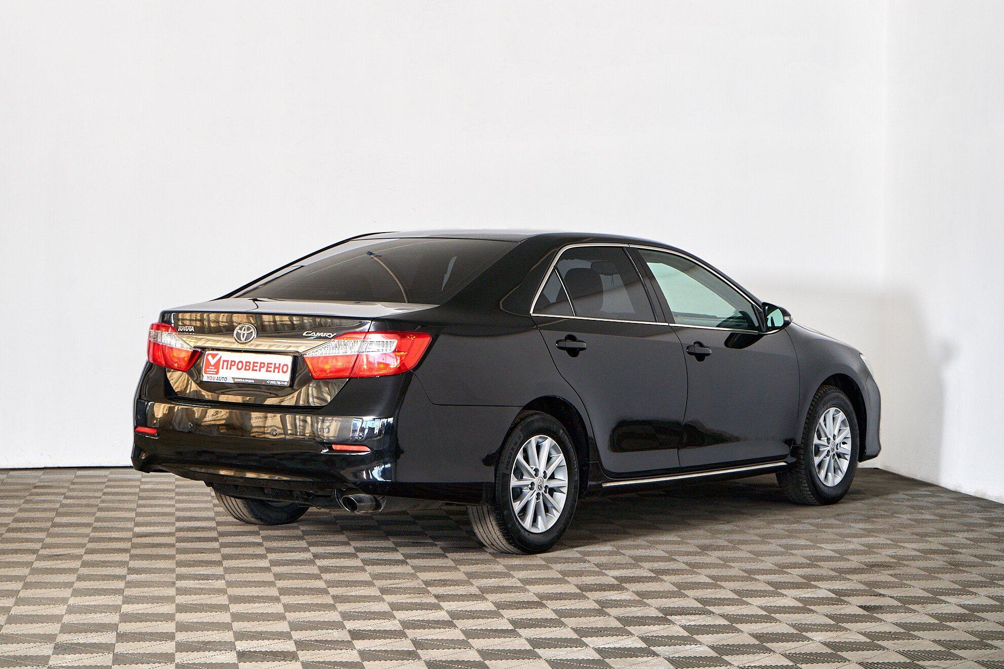 Toyota Camry 2014, черный