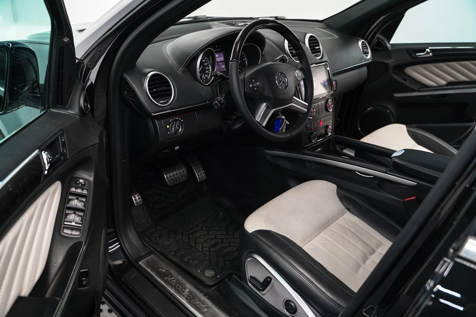 Mercedes-Benz GL-Класс 2012, черный