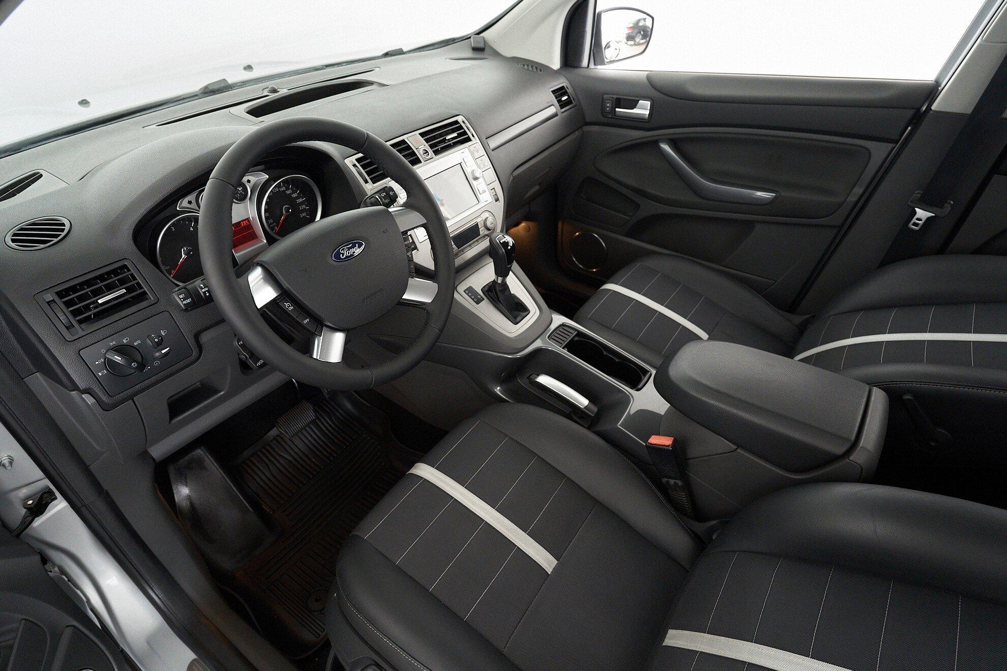 Ford Kuga 2012, серебряный