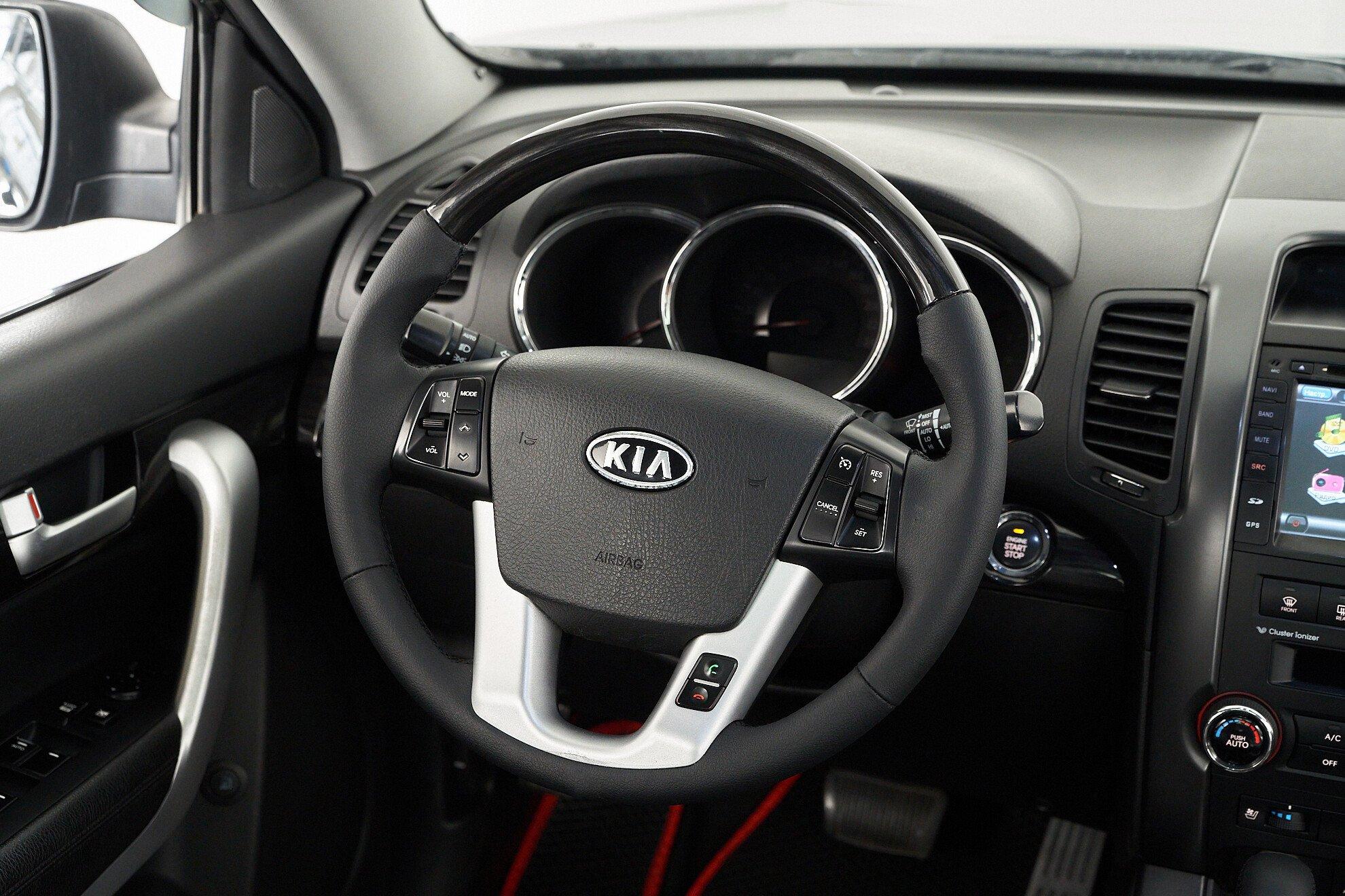 Kia Sorento 2012, черный