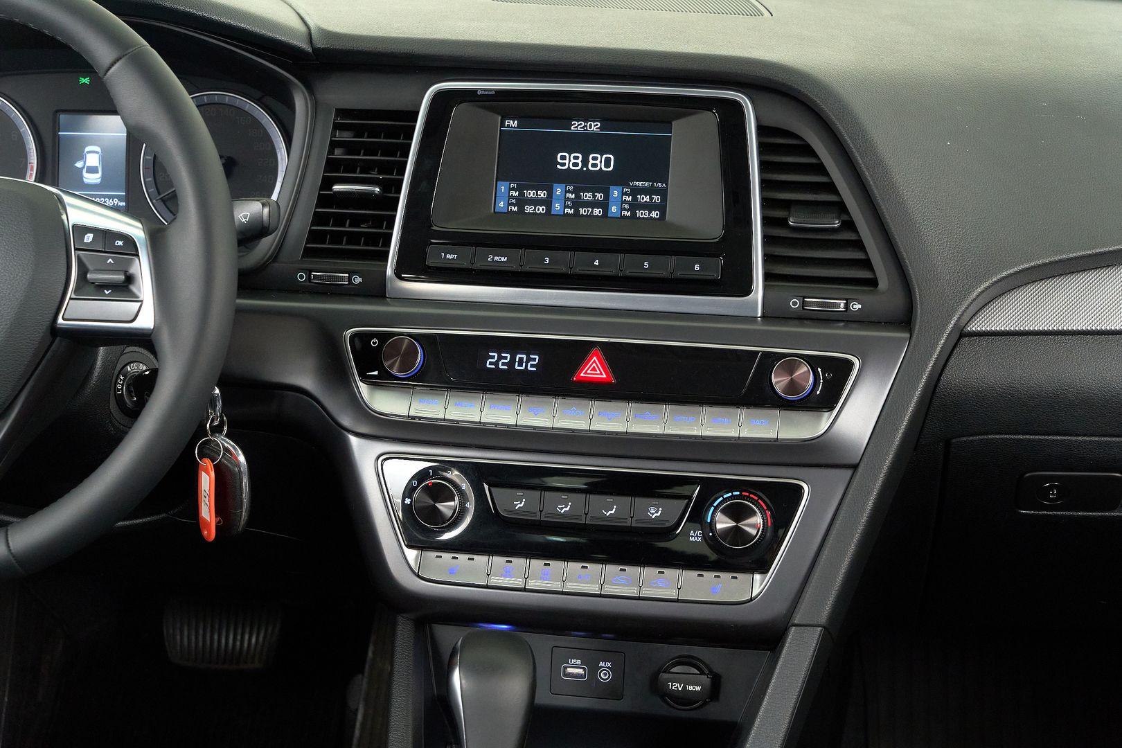 Hyundai Sonata 2017, белый