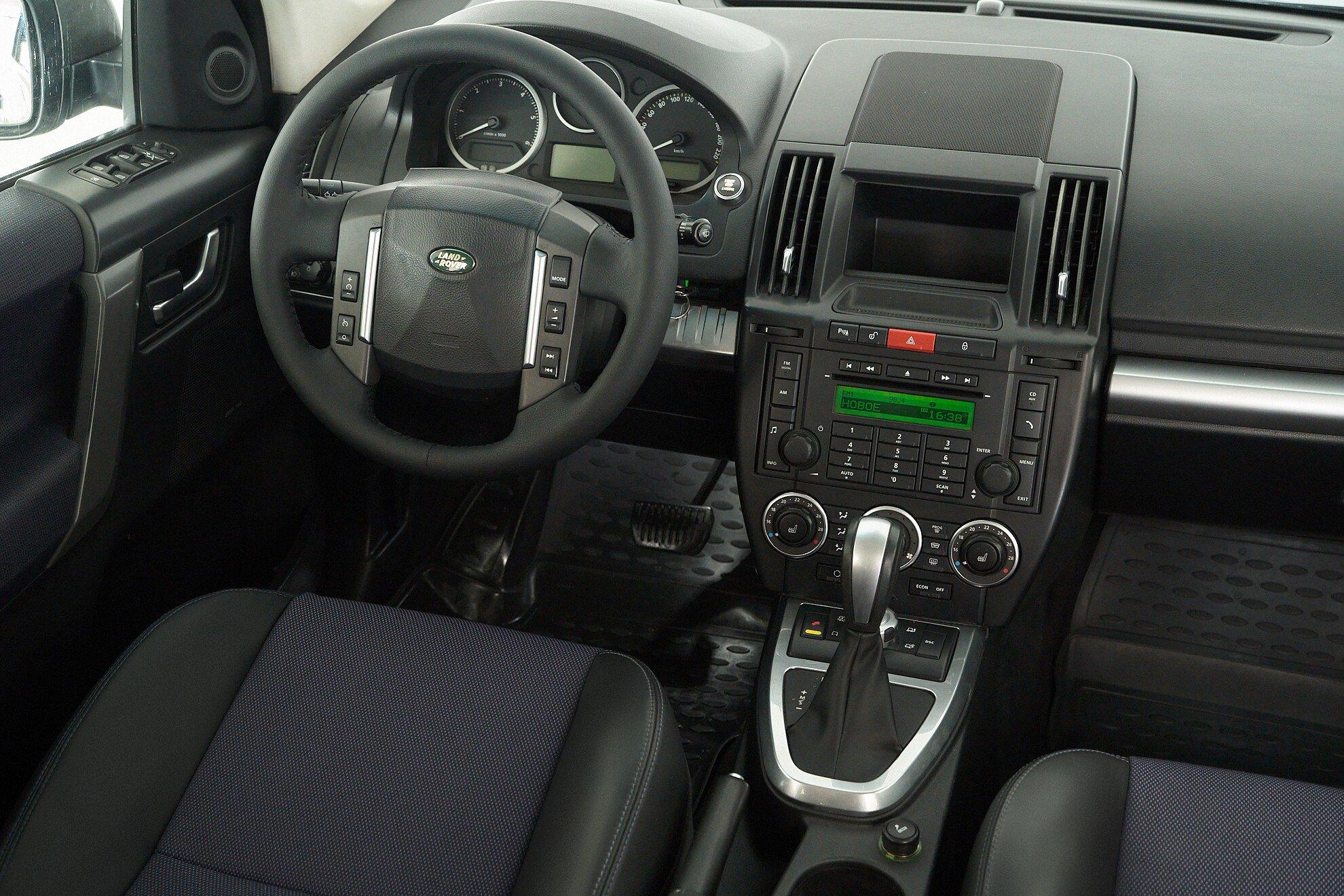 Land Rover Freelander 2009, серый