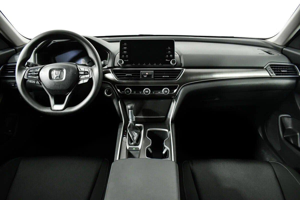Honda Accord 2018, черный