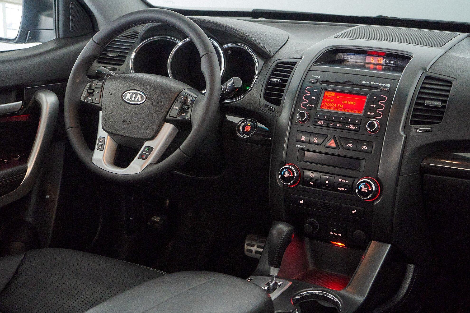 Kia Sorento 2011, коричневый