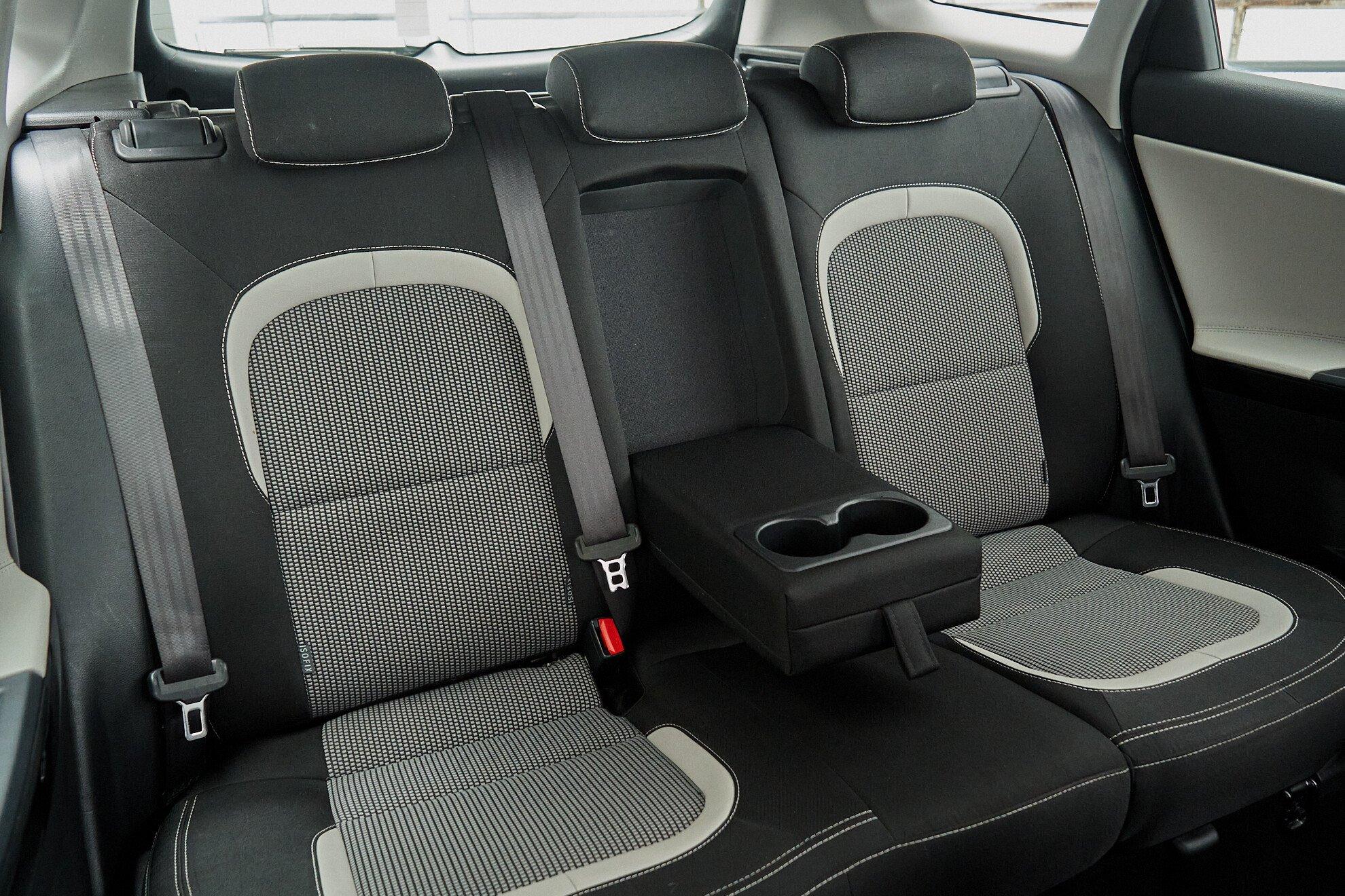 Kia Ceed 2016, белый