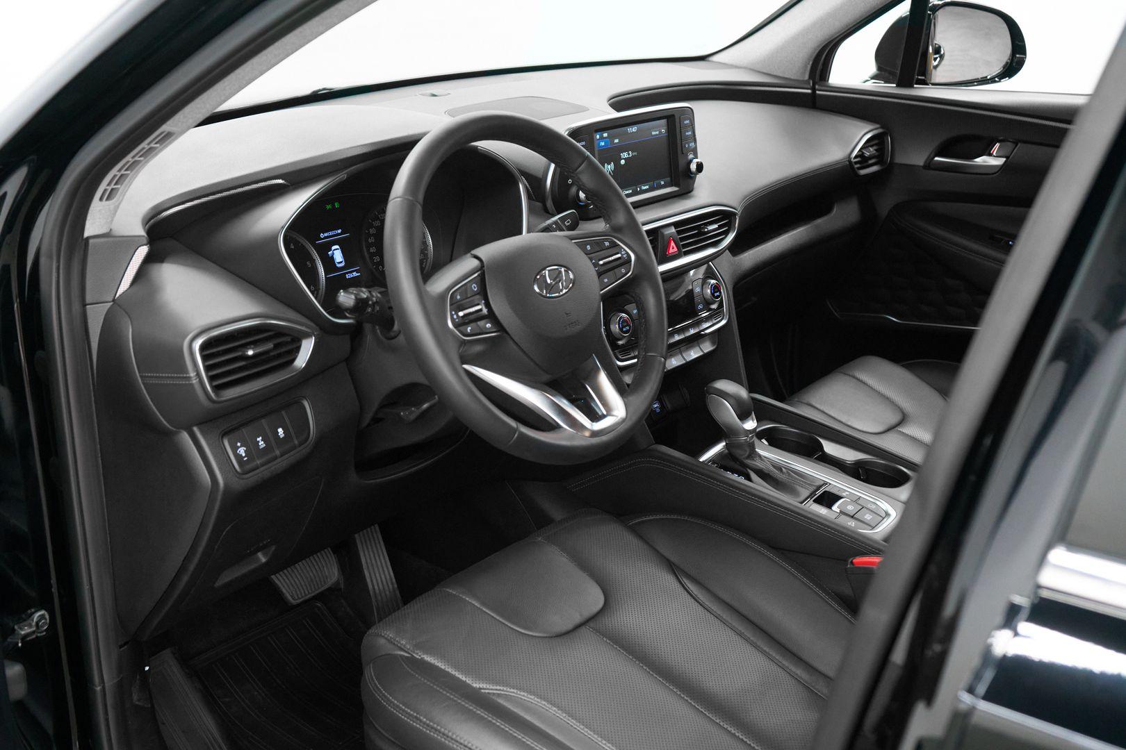Hyundai Santa Fe 2020, черный