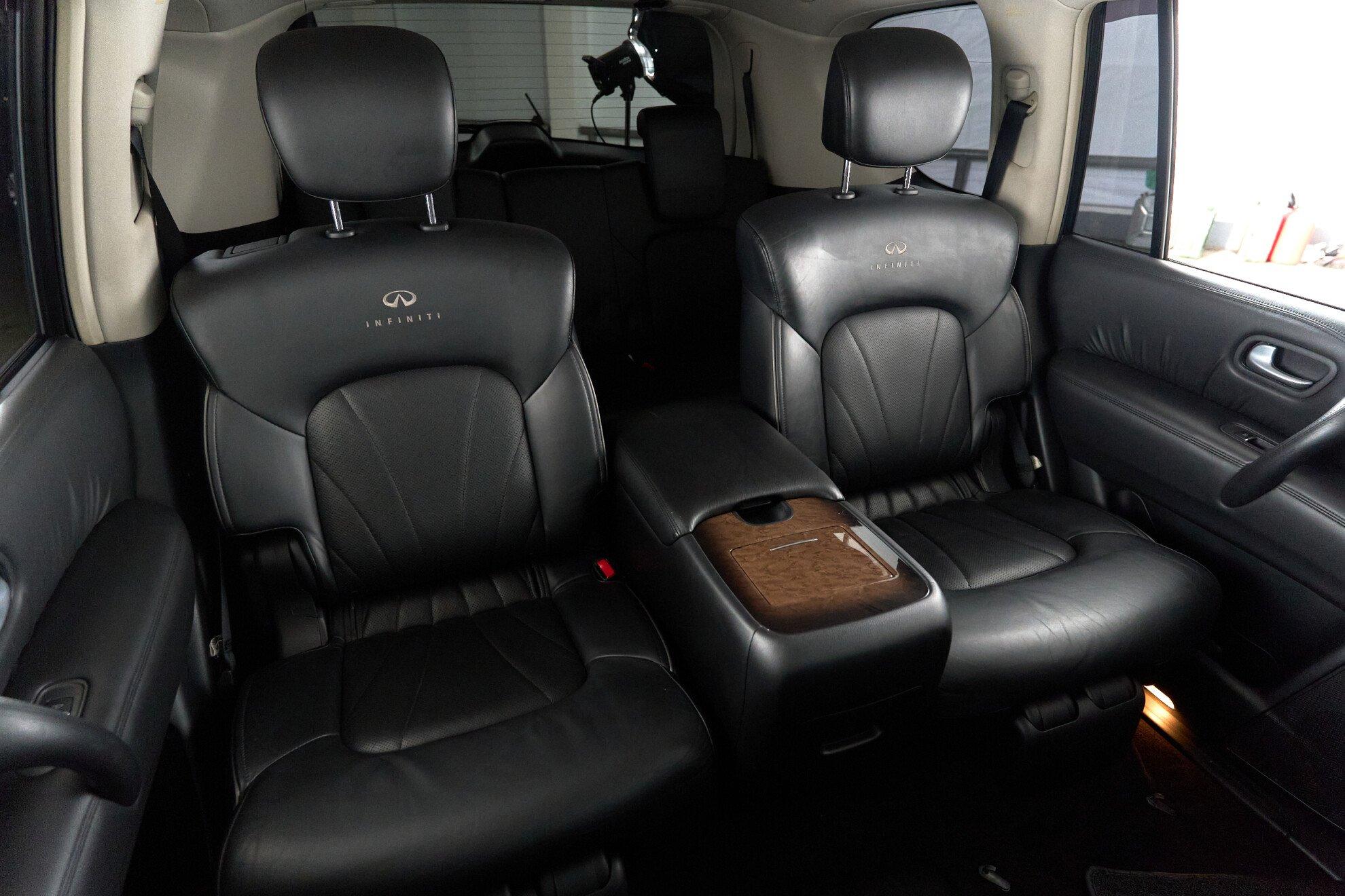 Infiniti QX80 2013, пурпурный