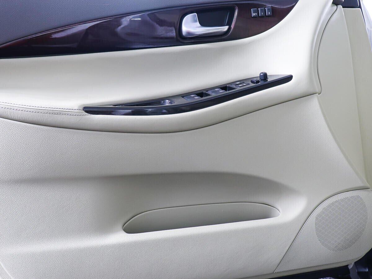 Infiniti EX 2012, белый