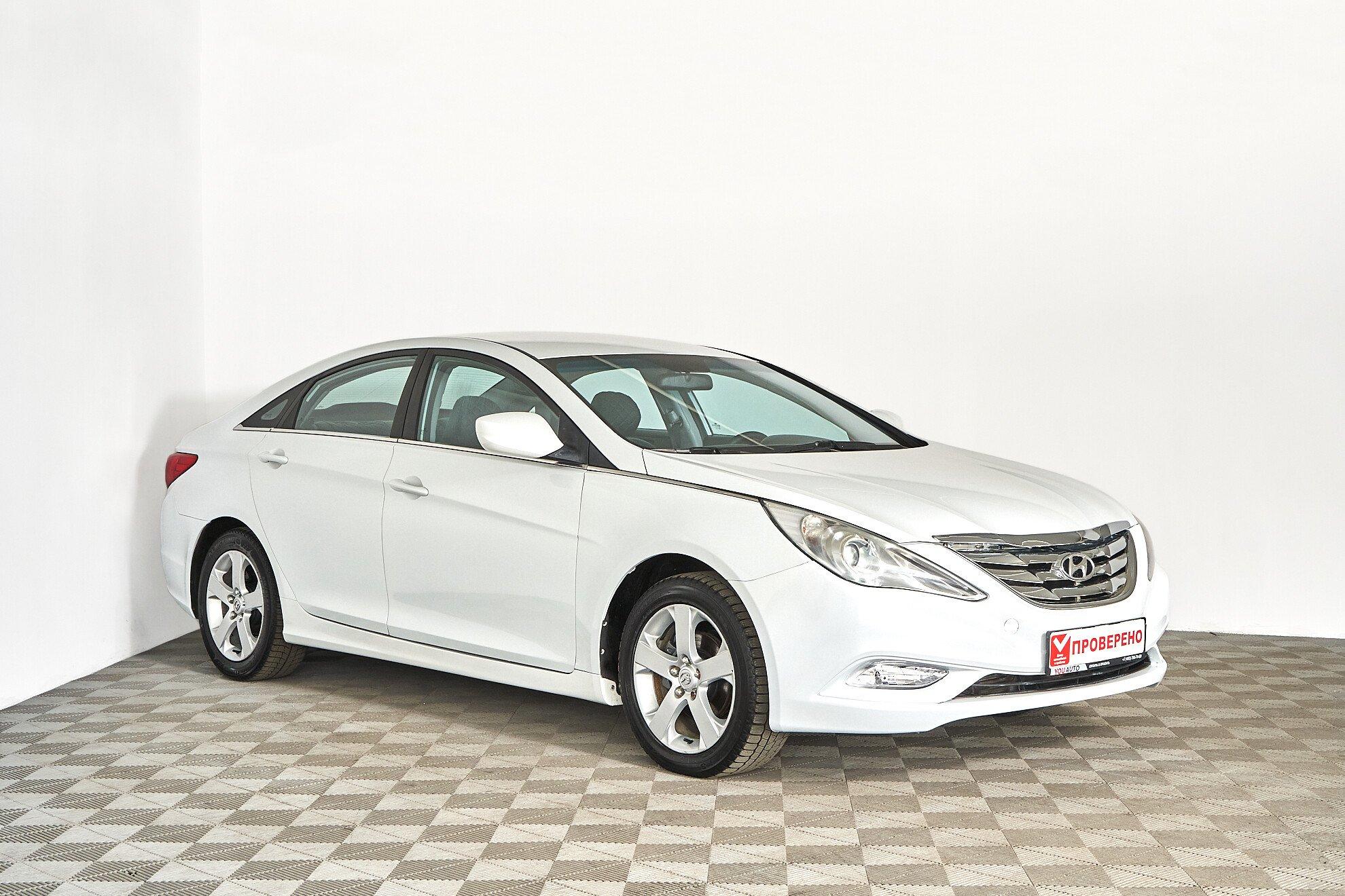 Hyundai Sonata 2012, белый
