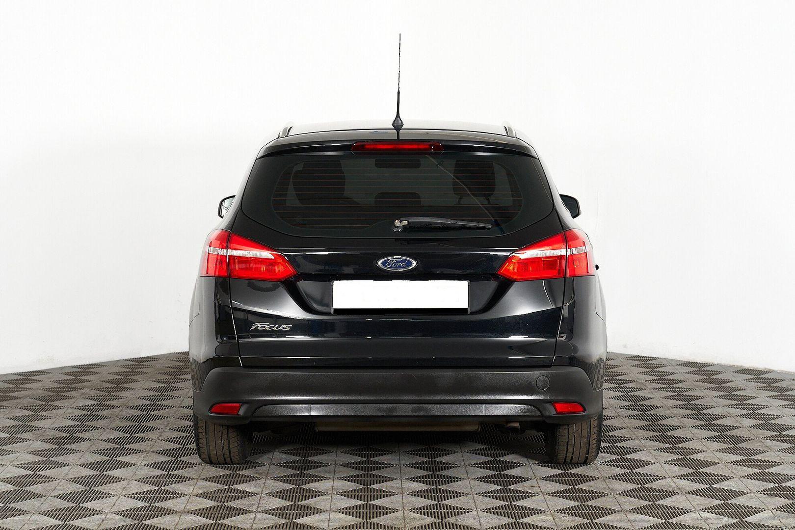 Ford Focus 2015, черный