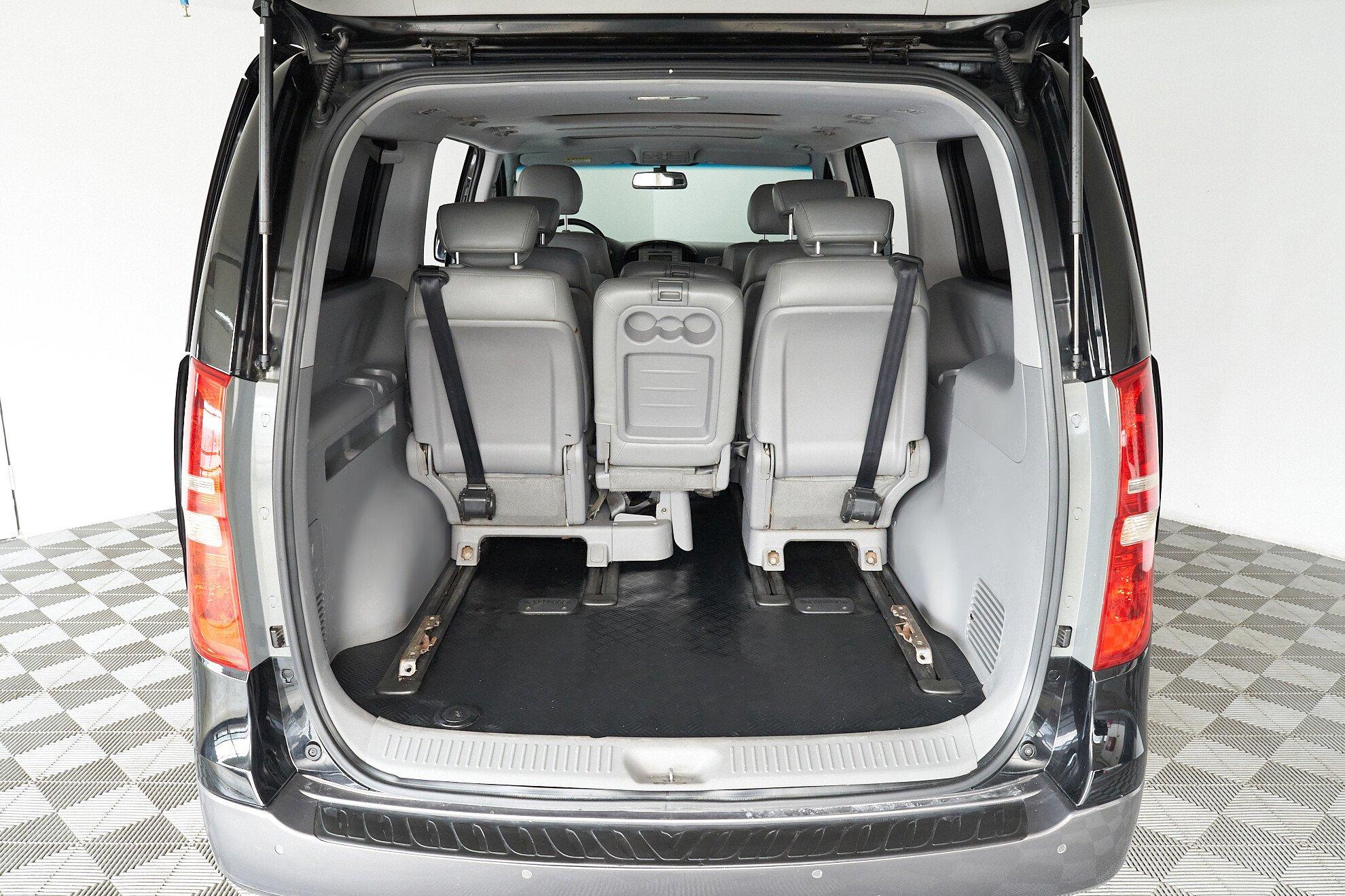 Hyundai Grand Starex 2014, черный