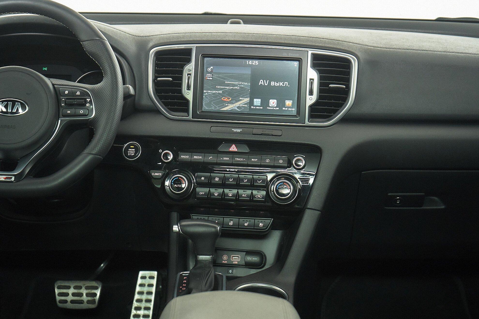 Kia Sportage 2017, красный