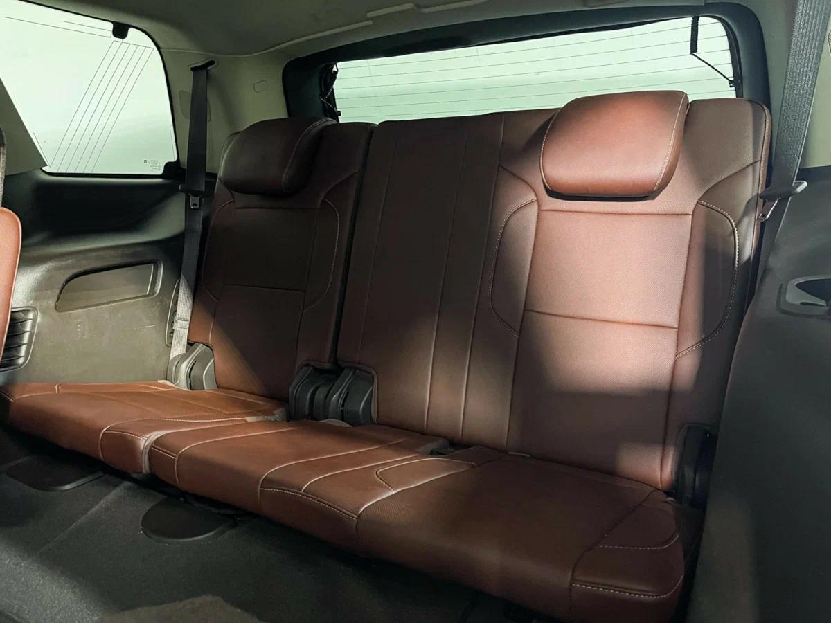 Chevrolet Tahoe 2017, черный