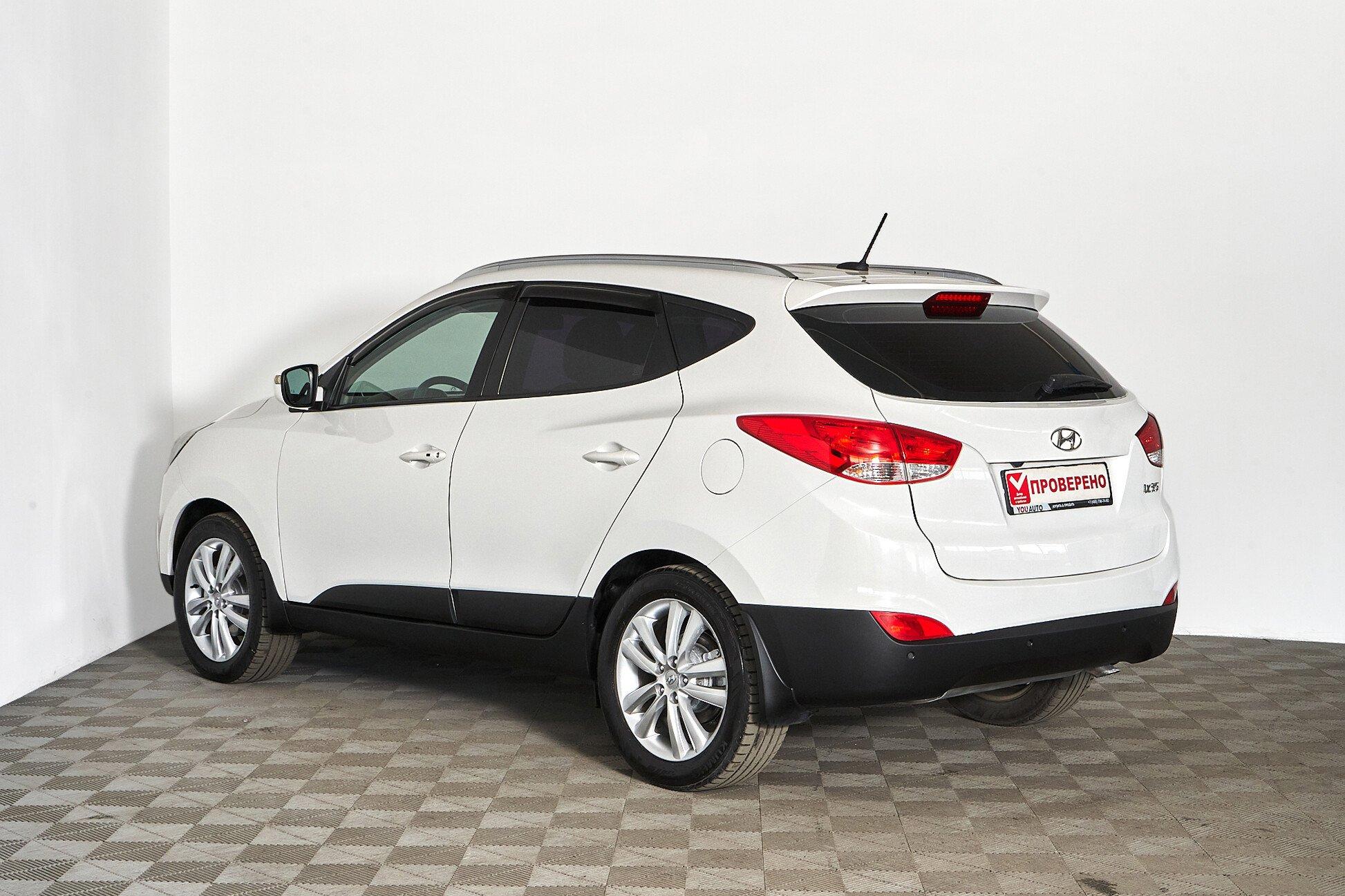Hyundai ix35 2012, белый