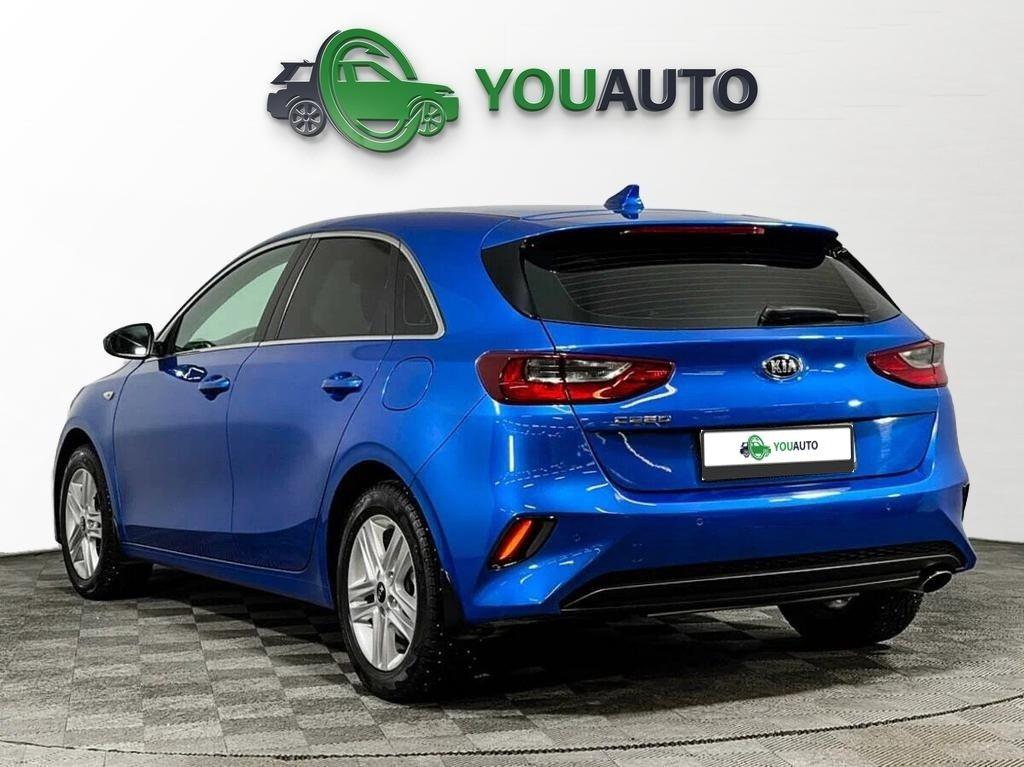 Kia Ceed 2020, синий