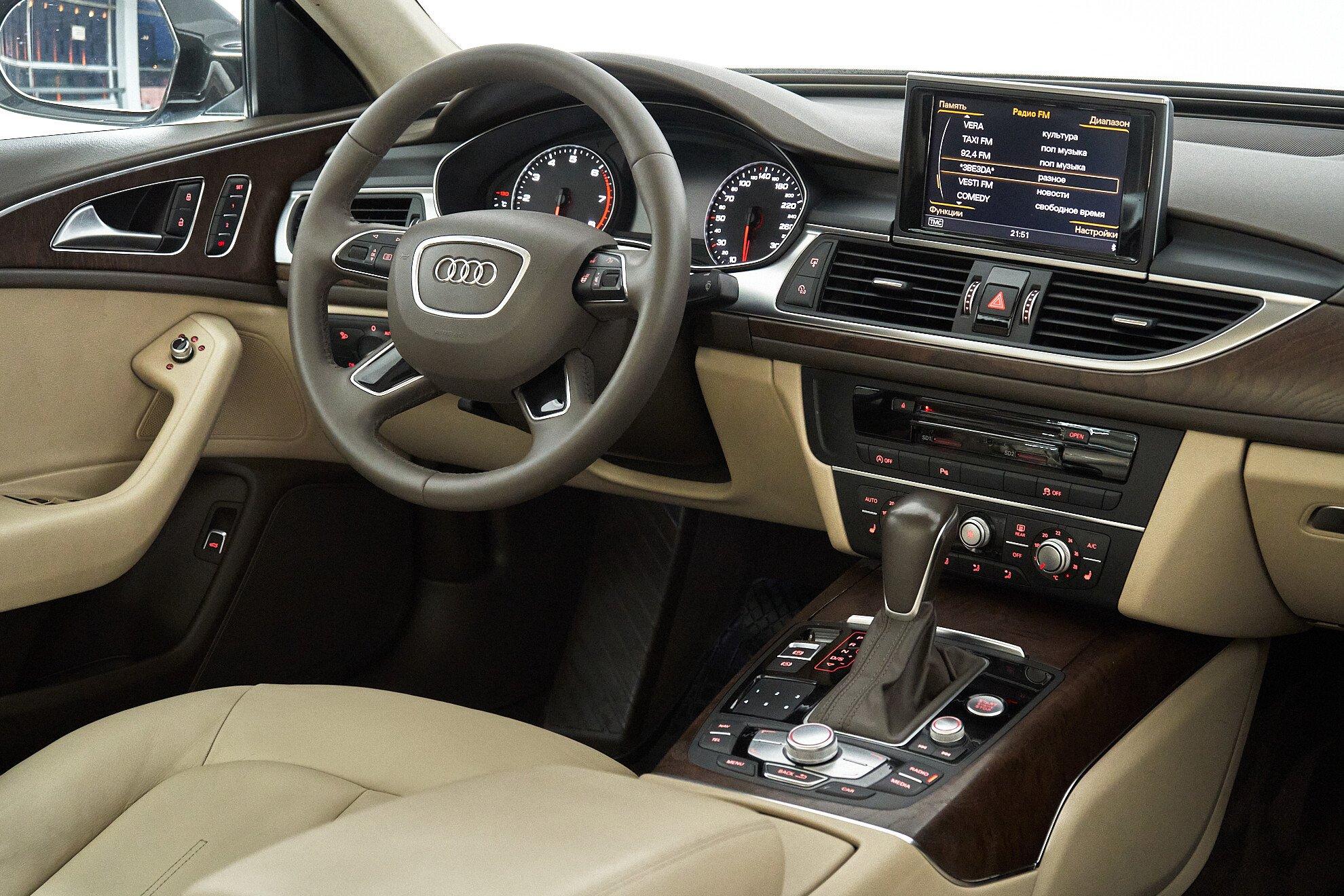 Audi A6 2017, черный