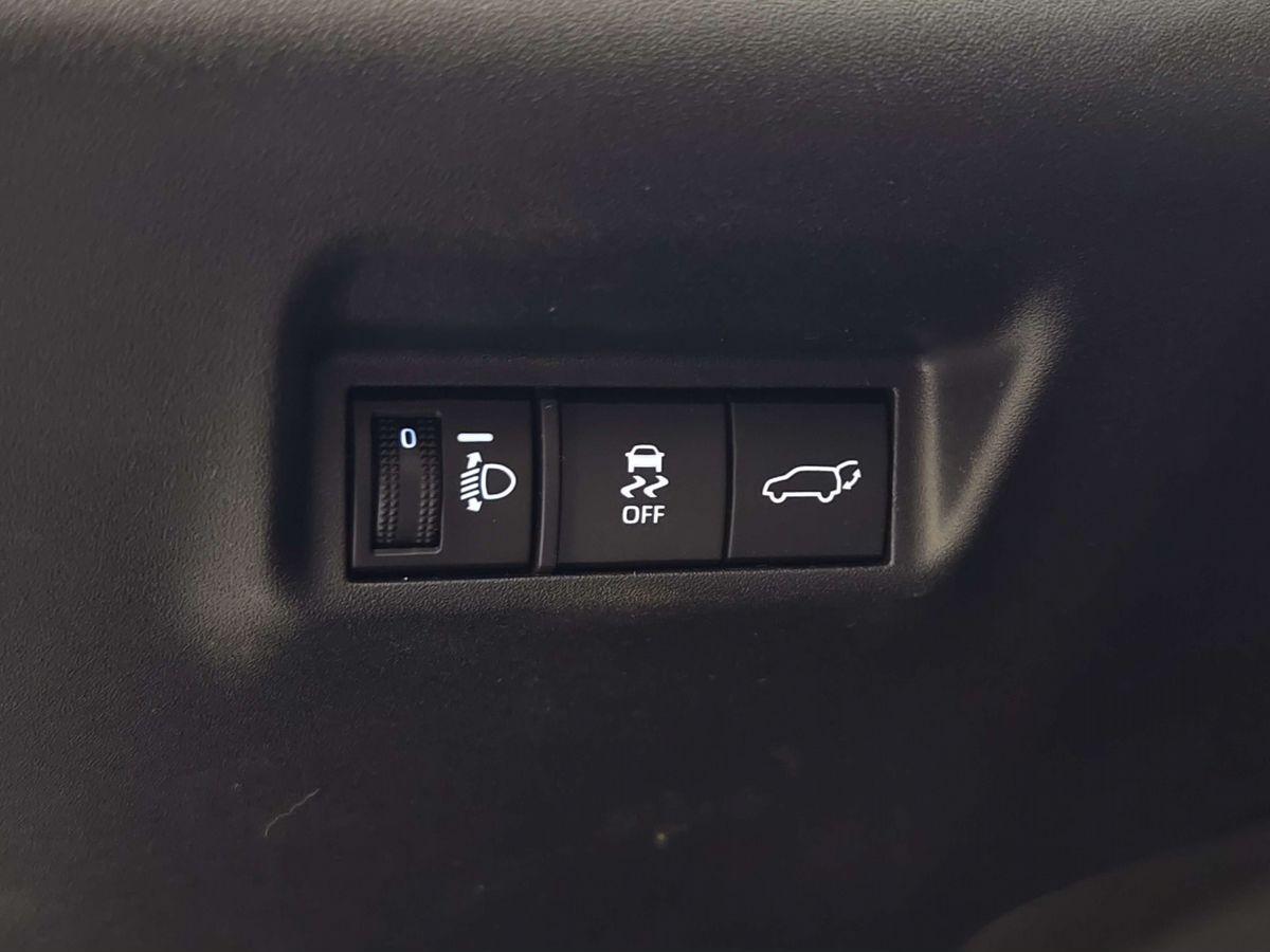 Toyota RAV4 2025, белый