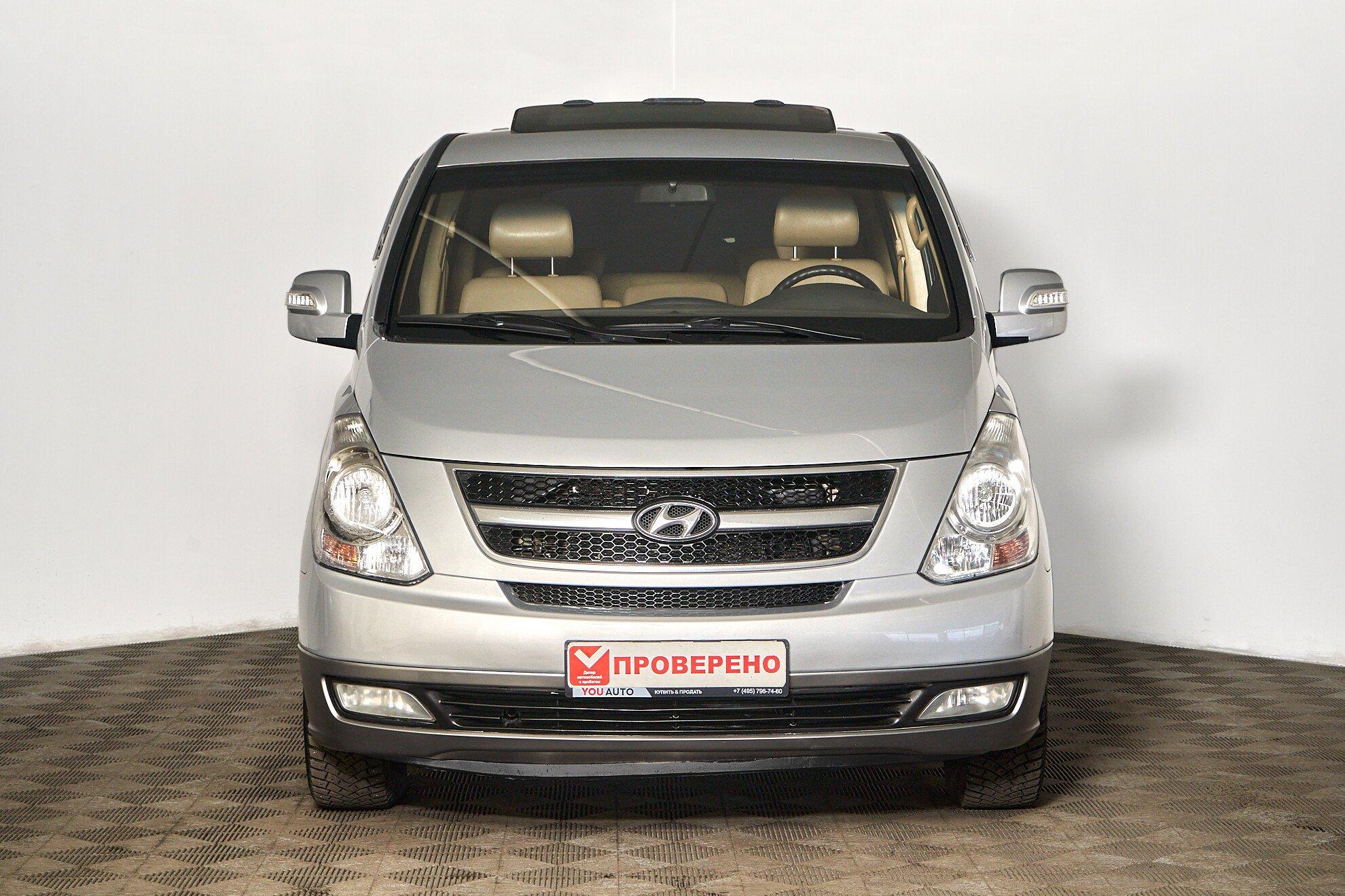 Hyundai Grand Starex 2008, серебряный