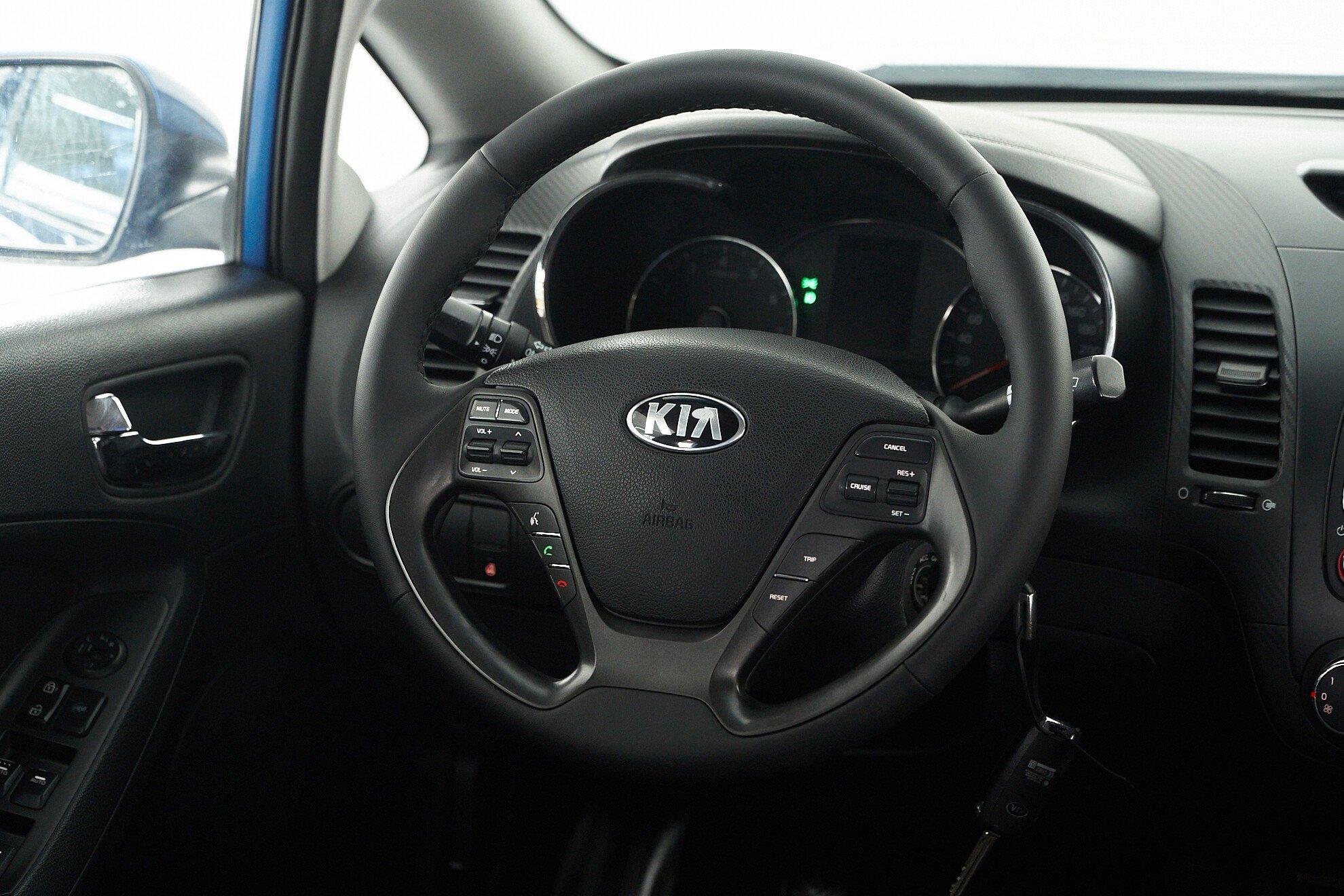 Kia Cerato 2014, синий