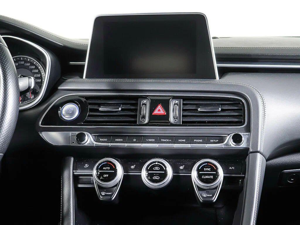 Genesis G70 2020, серый