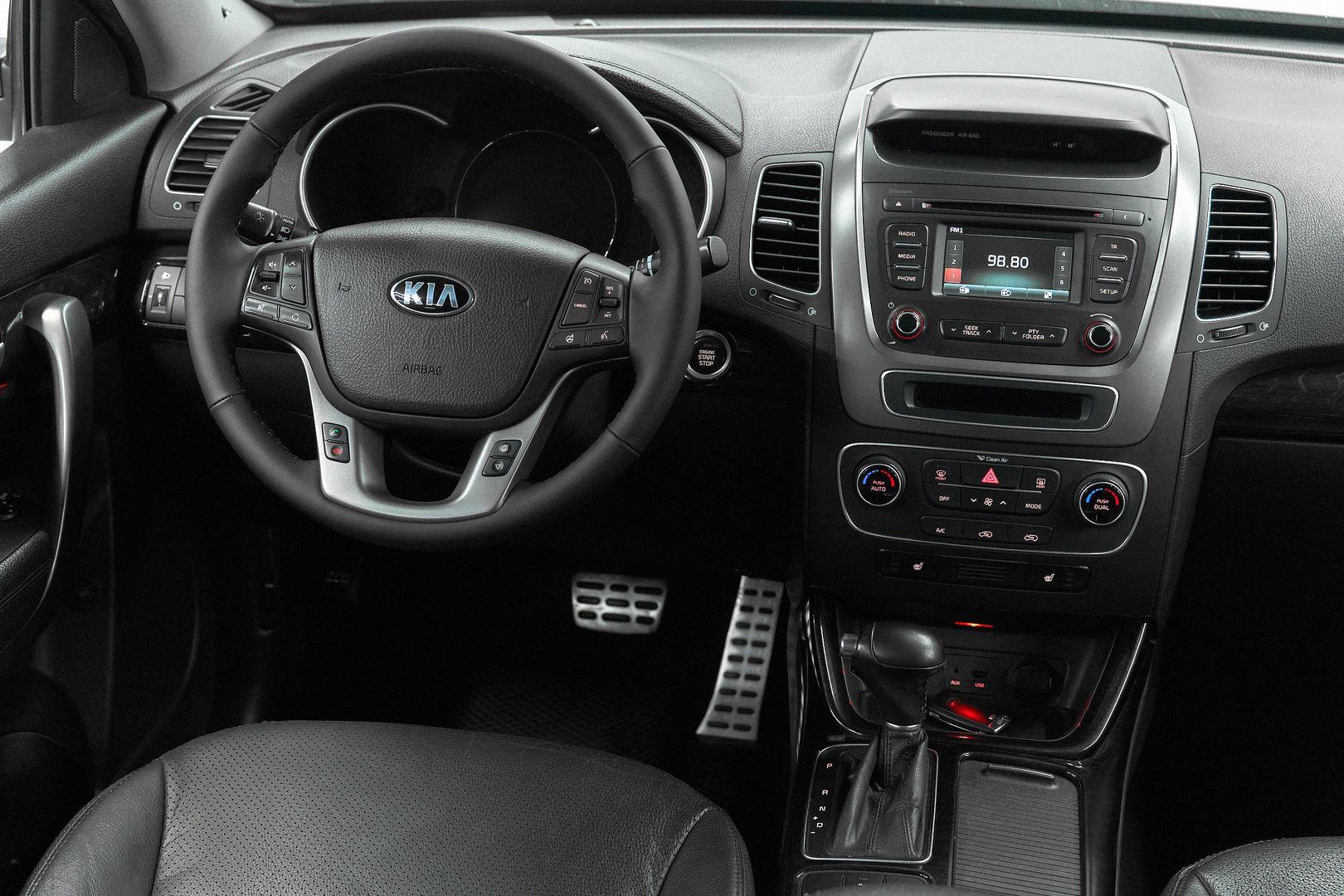 Kia Sorento 2013, белый