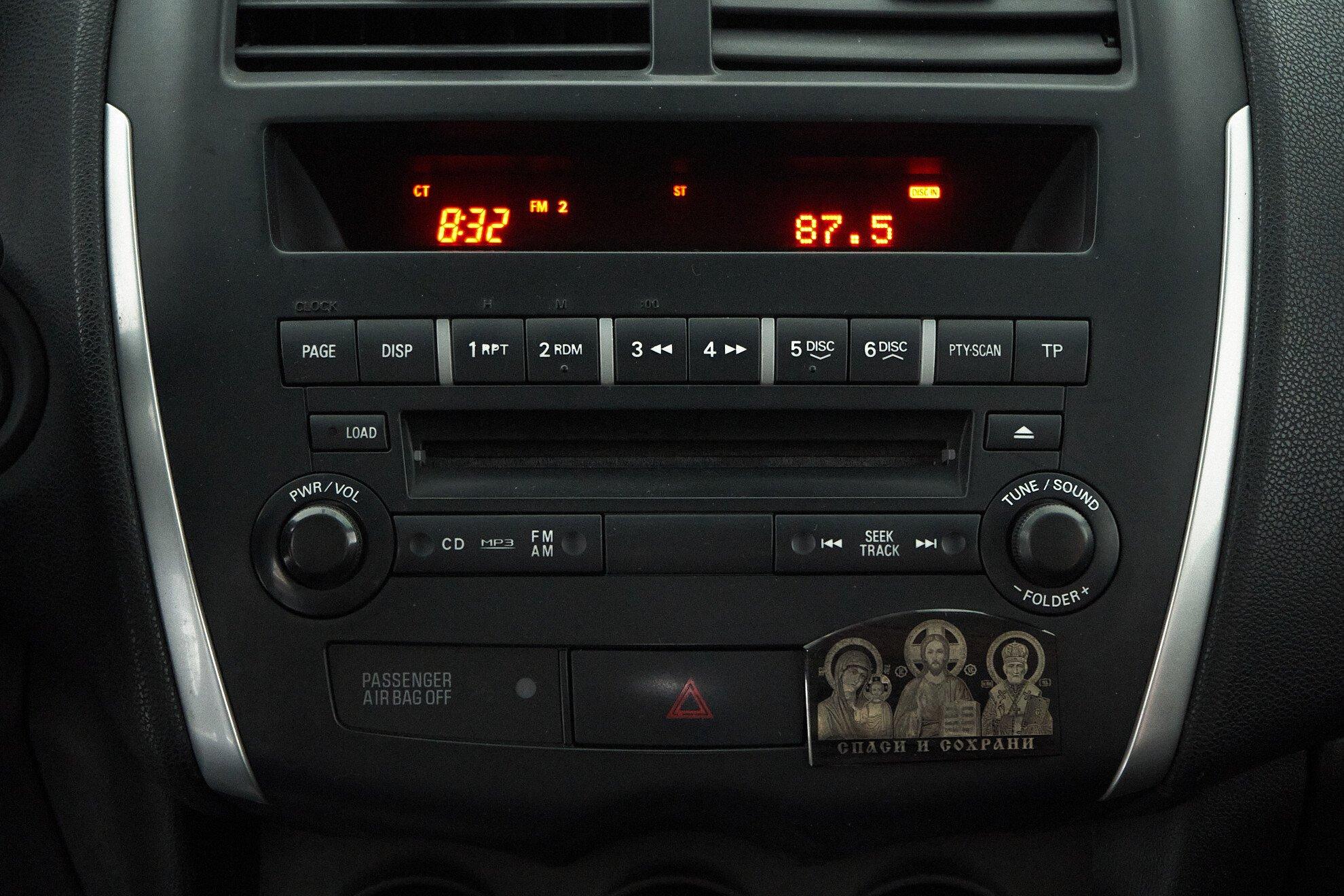 Mitsubishi ASX 2012, белый