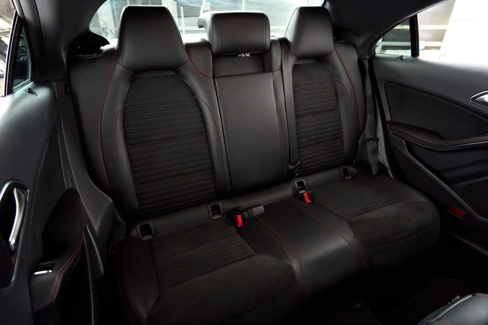 Mercedes-Benz CLA 2014, красный