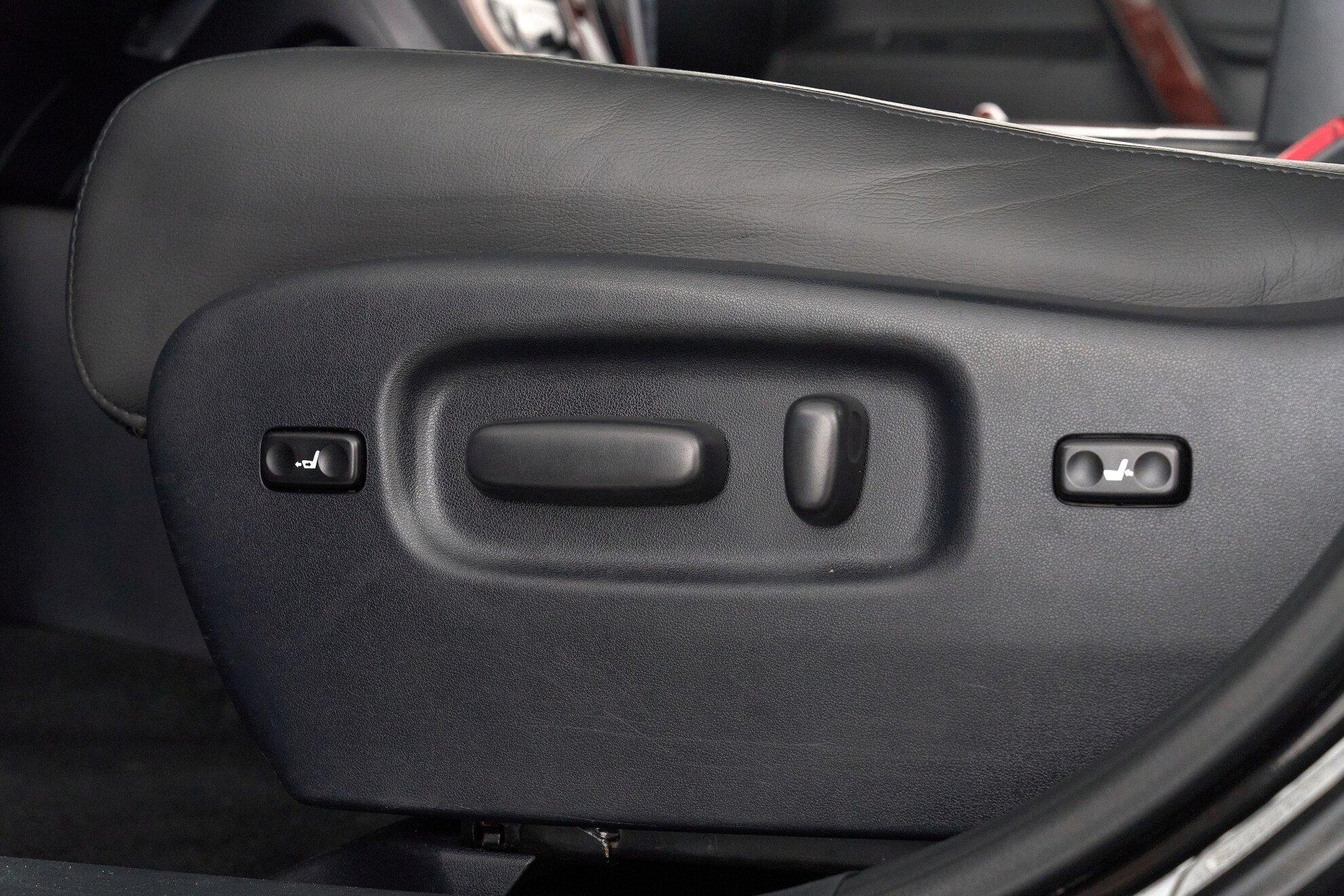 Toyota Highlander 2013, черный