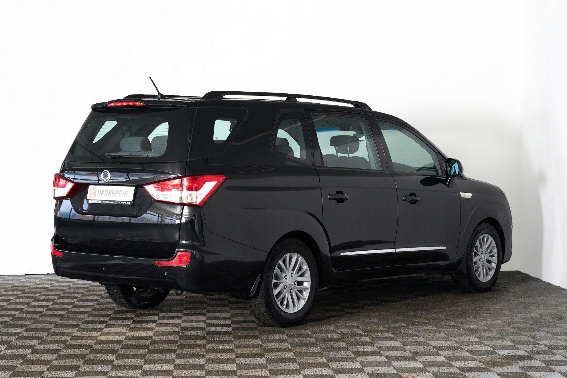 SsangYong Stavic 2014, черный